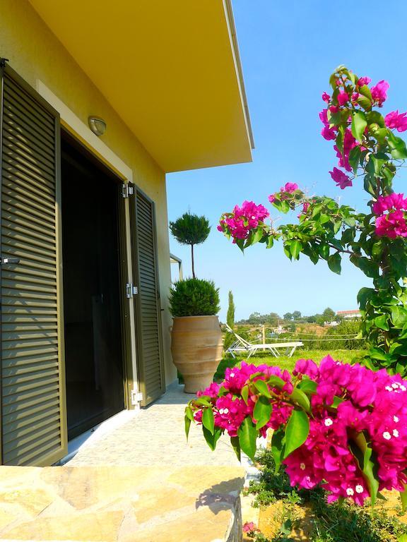 Divaria Villas Skala  Ruang foto